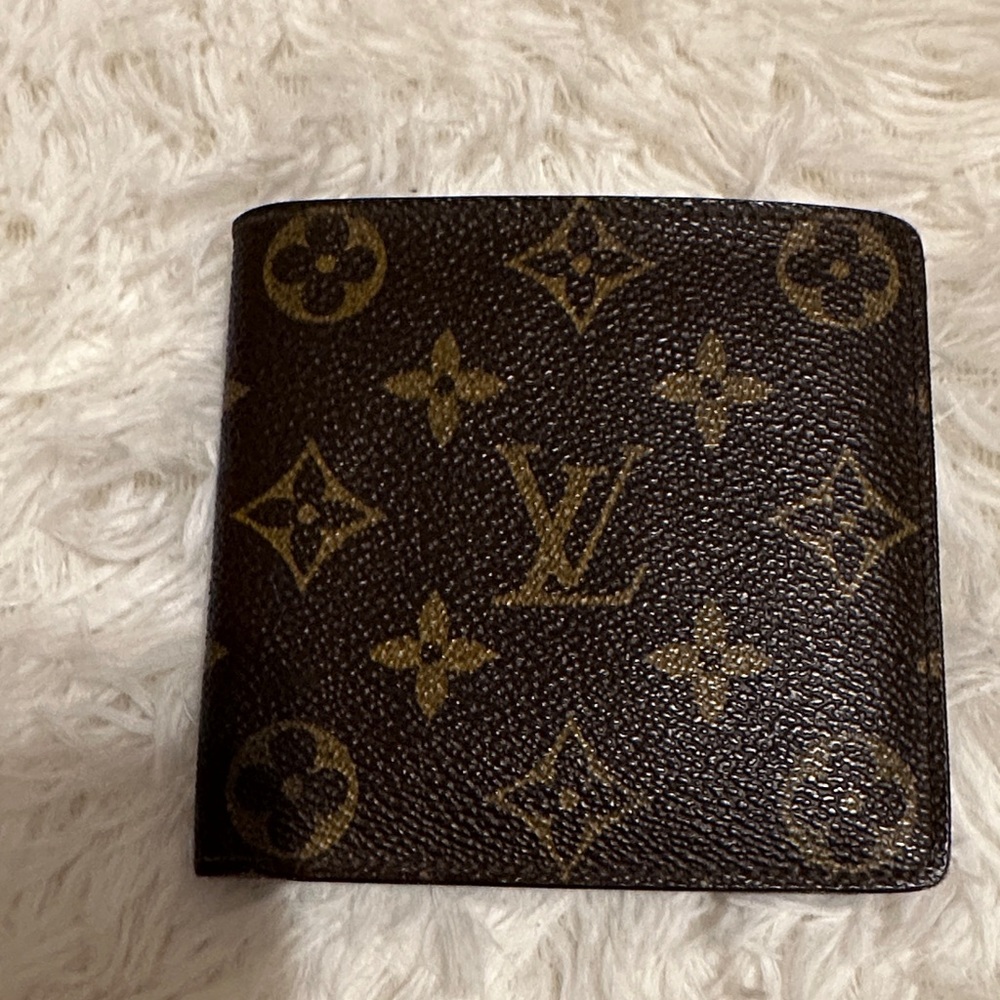 Louis Vuitton Black and Gold Monogram Card Holder